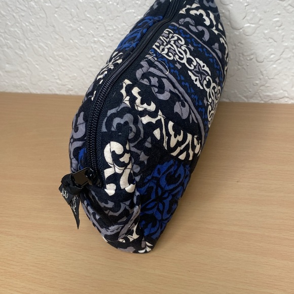 Vera Bradley makeup clutch - Picture 3 of 7